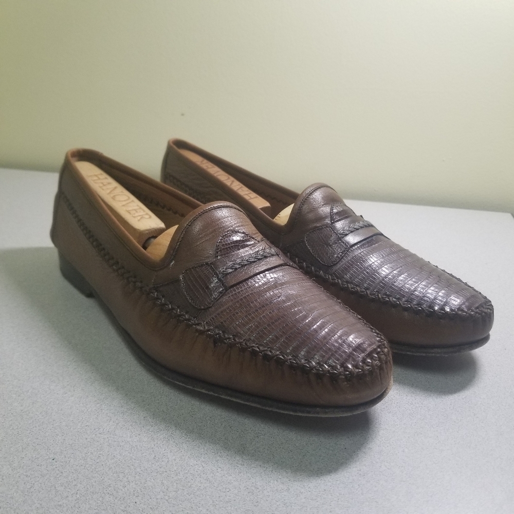 LIKE NEW Mezlan Loafers